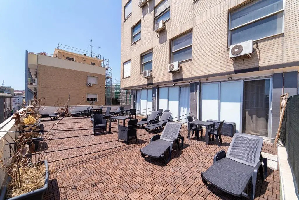 P.C. Boutique Medina H. Napoli Centro, by Clapa Group