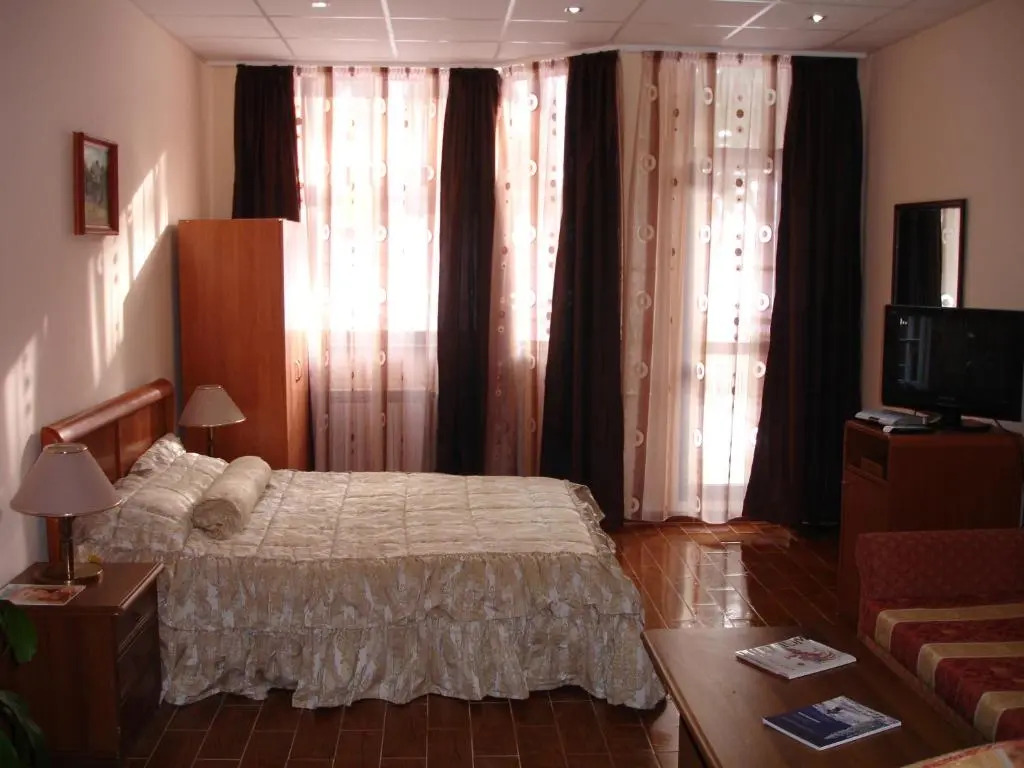 TES Flora Apartments