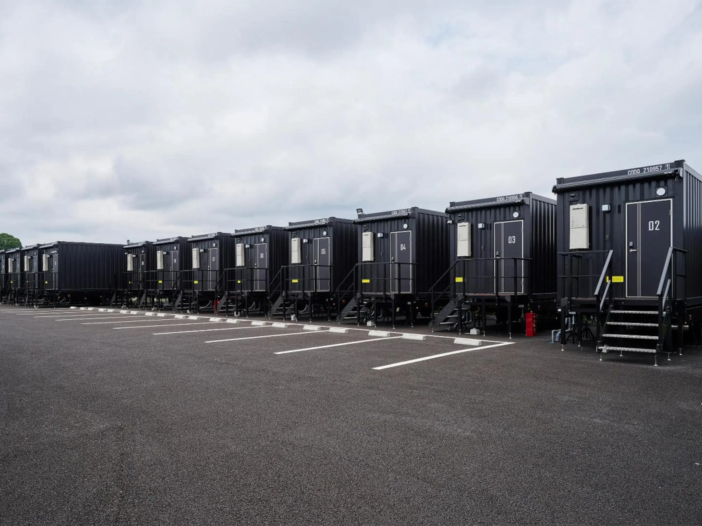 HOTEL R9 The Yard Koka