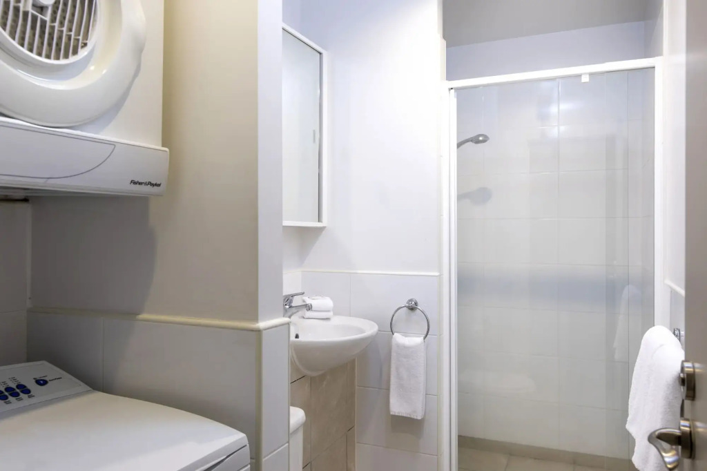 Quest on Queen Serviced Apartments