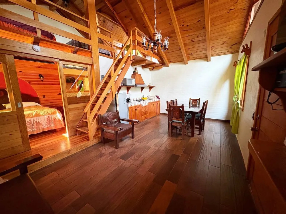 Paseo del Llano Cabañas & Suites