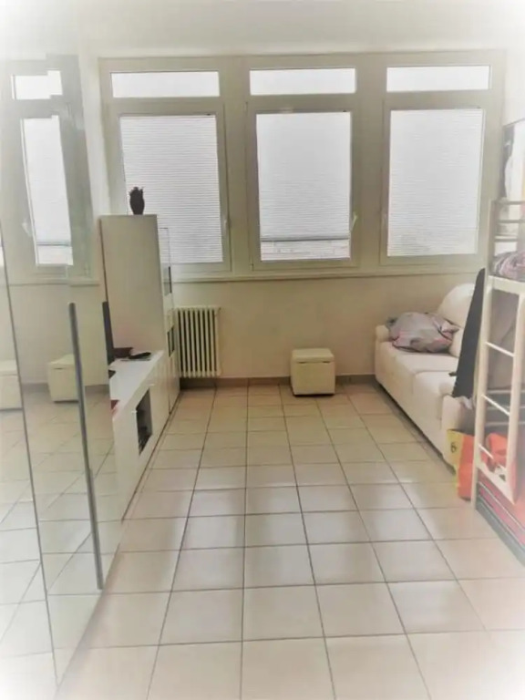 Green House Apartment
