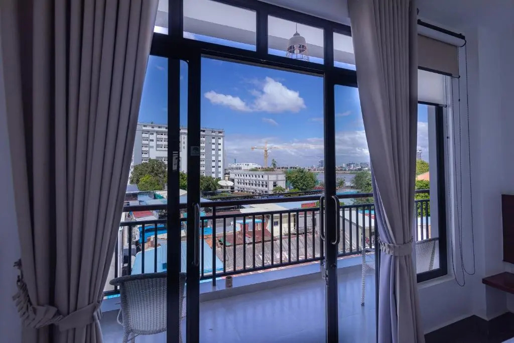Pooltop Phnom Penh