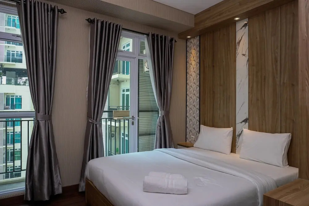 Cozy Studio Apartment at Puri Orchard Near Shopping Mall