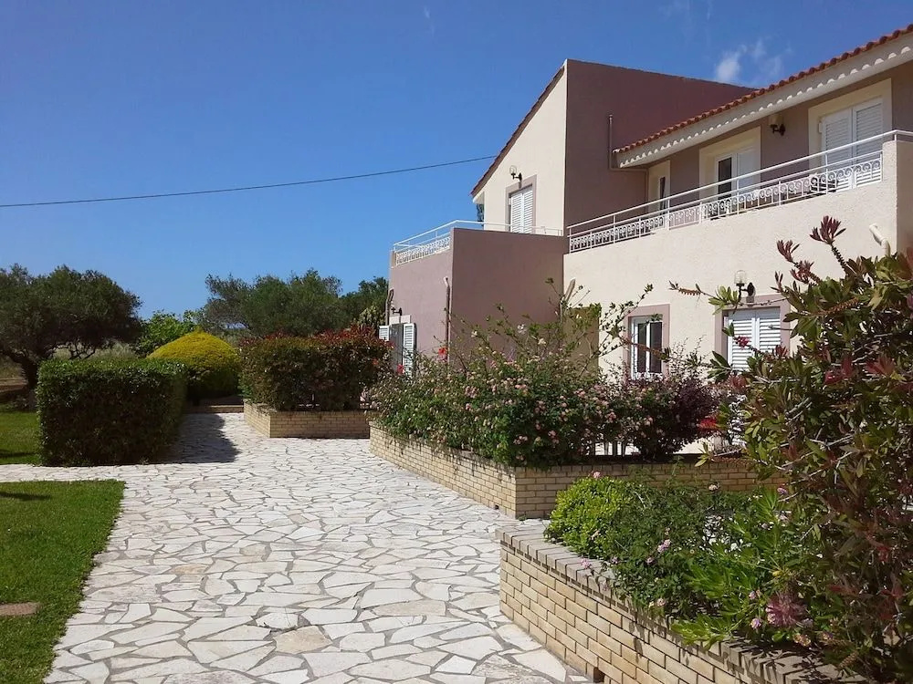 Marinos Apartments