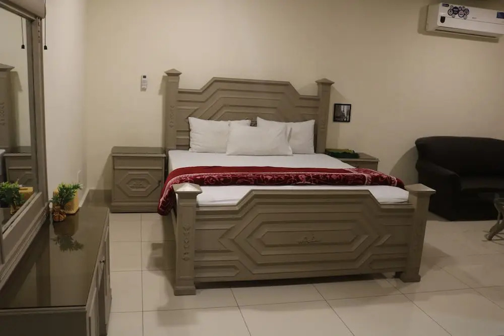 Rysons Continental Hotel