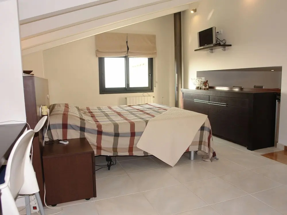 Scenic Villa in Palau Saverdera With Private Swimming Pool