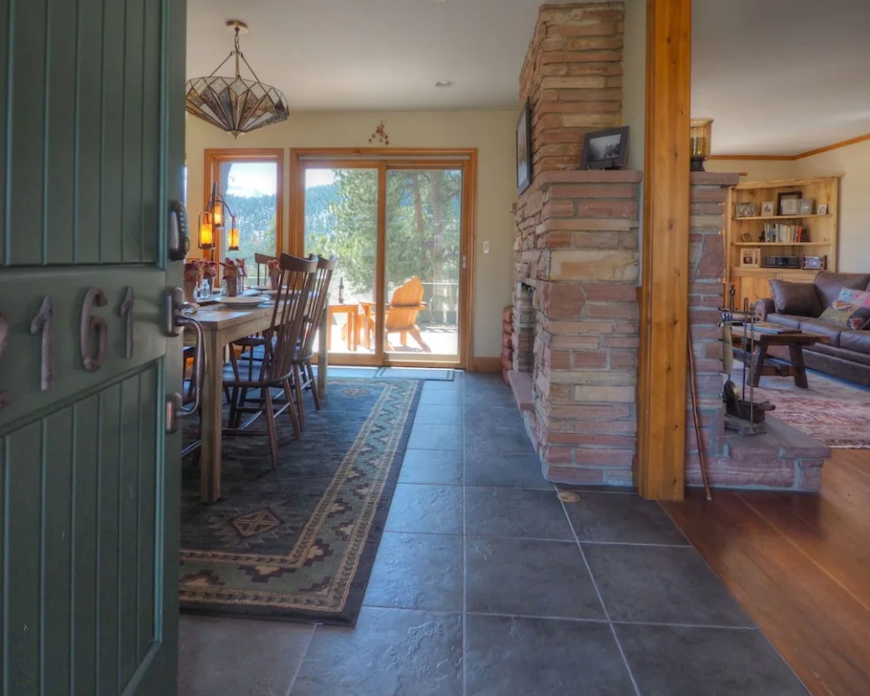 Longs Peak Lookout Cabin - 3 Br Cabin