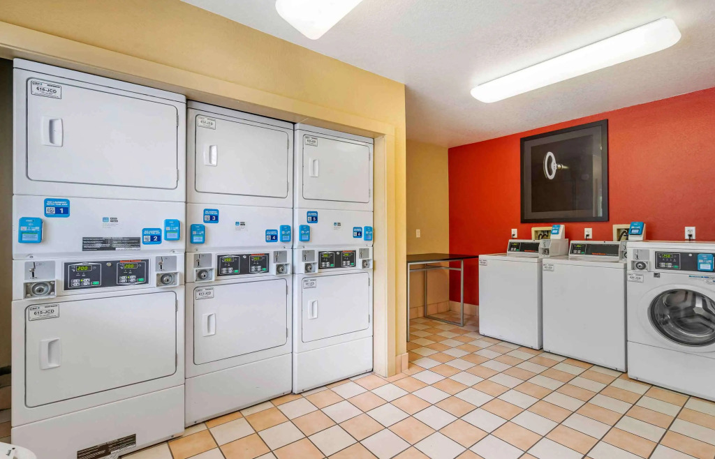 Extended Stay America Select Suites - Tampa - North Airport