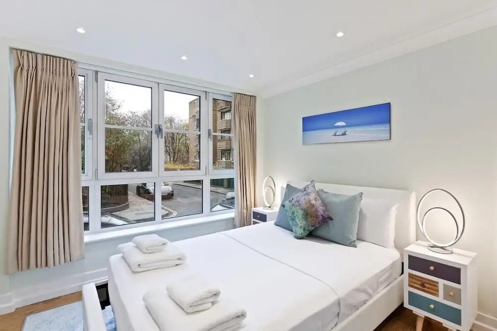 Sophisticated 2 Bed, 2 Bath apt in Angel