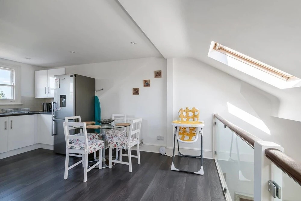 Beautiful 2 Bedroom Family Home