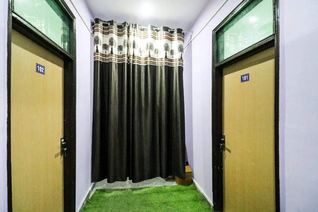OYO 77339 Uday Paradise