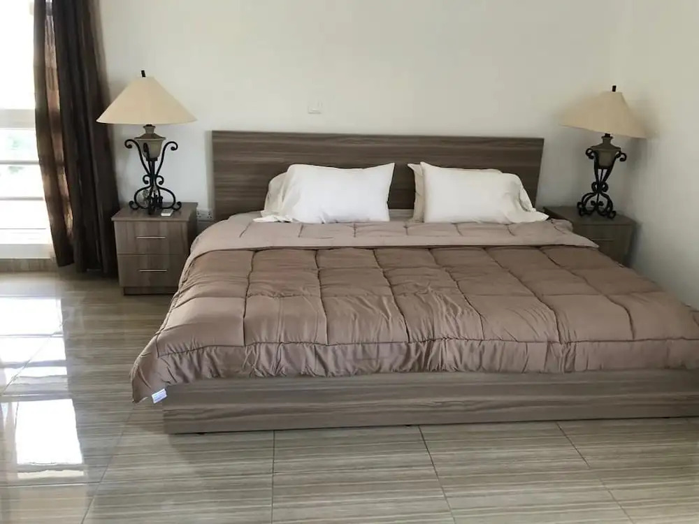 Akua Luxury Suite Sapphire Courts