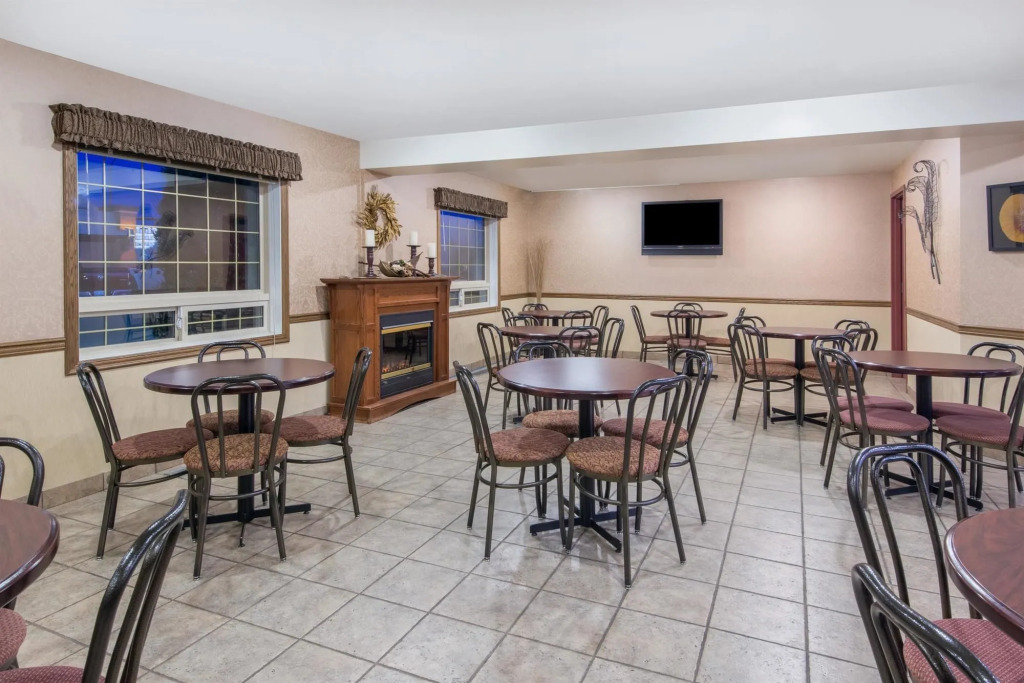 Ramada by Wyndham Lloydminster