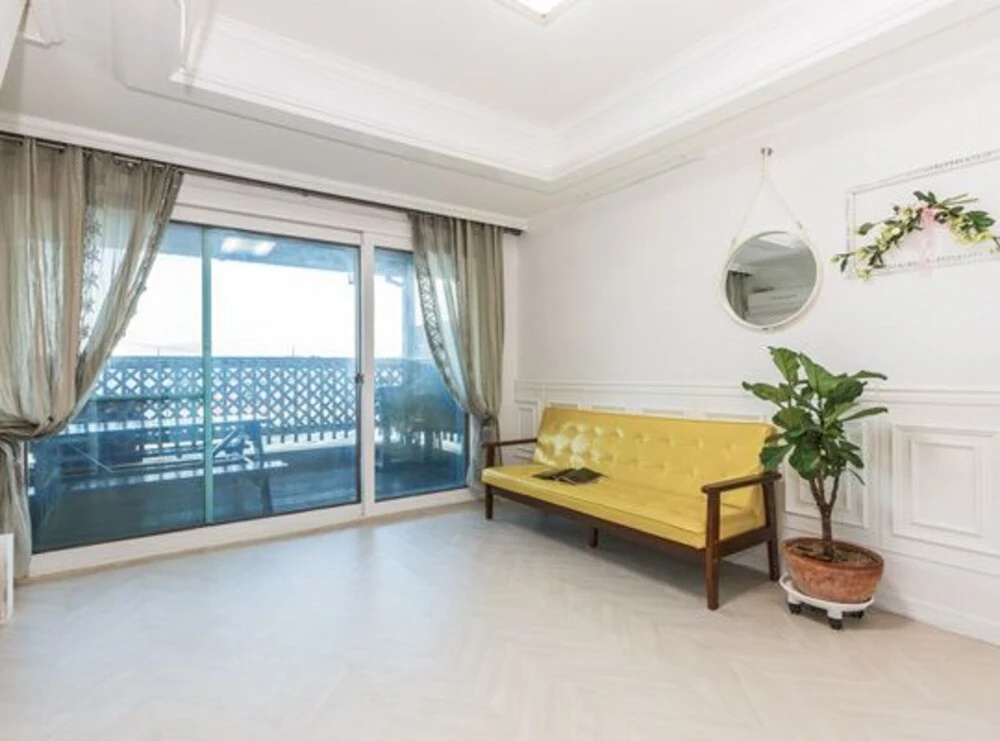 Taean Hilmare Pension