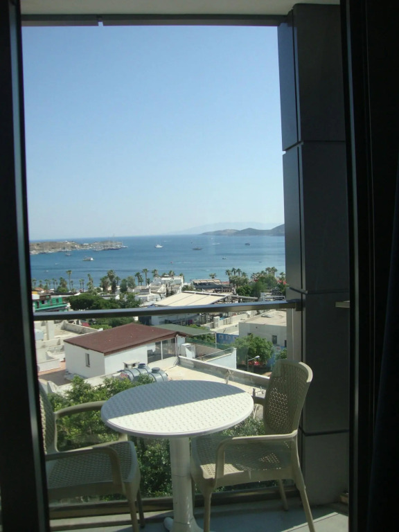M2 Hotel