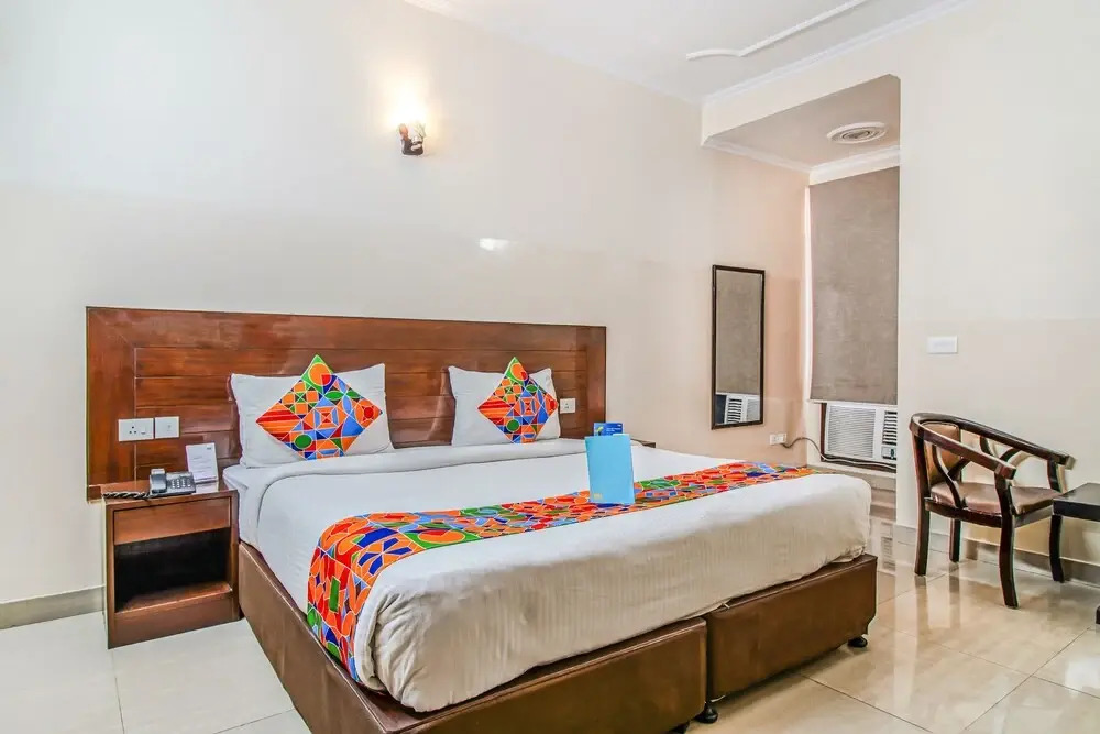 FabHotel Ashneer Residency