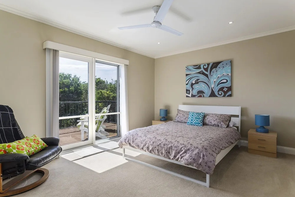 Ocean Breeze Retreat