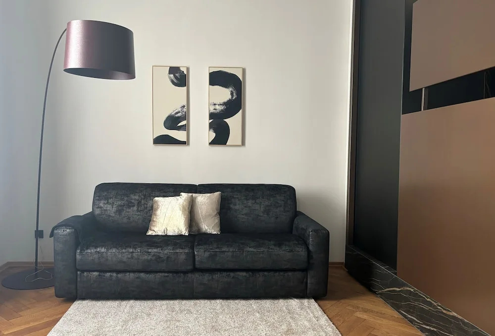META SUITES historic city living