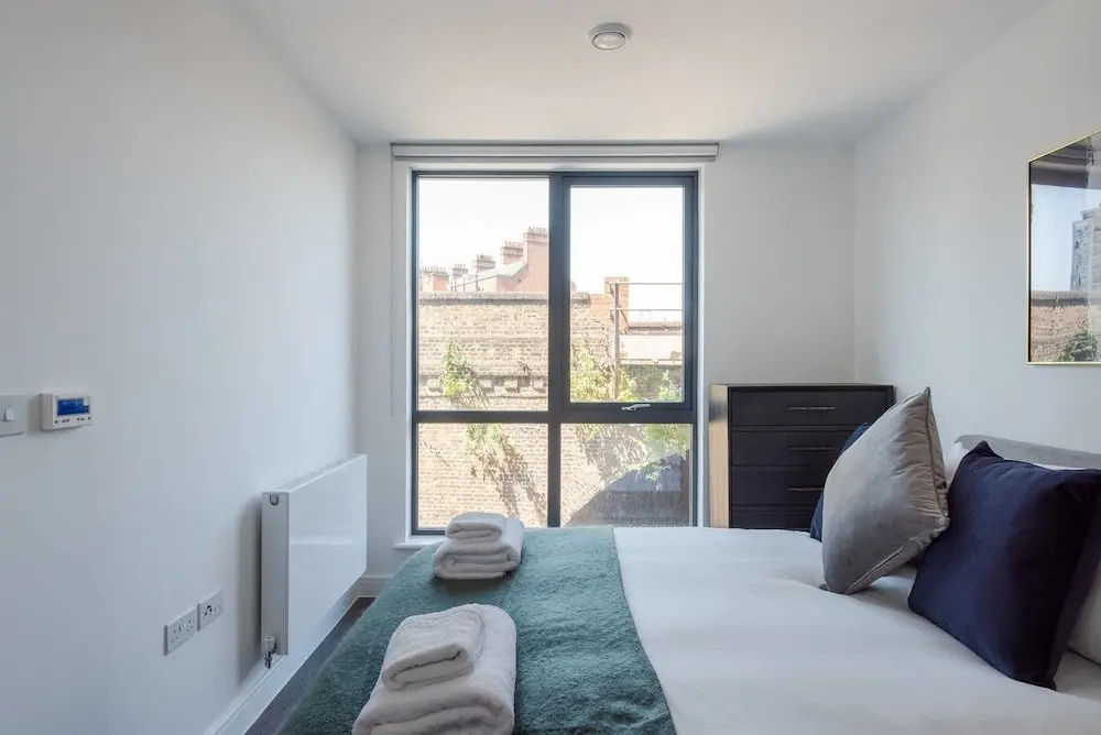 Gorgeous new 1 bed With Private Balcony, Brixton