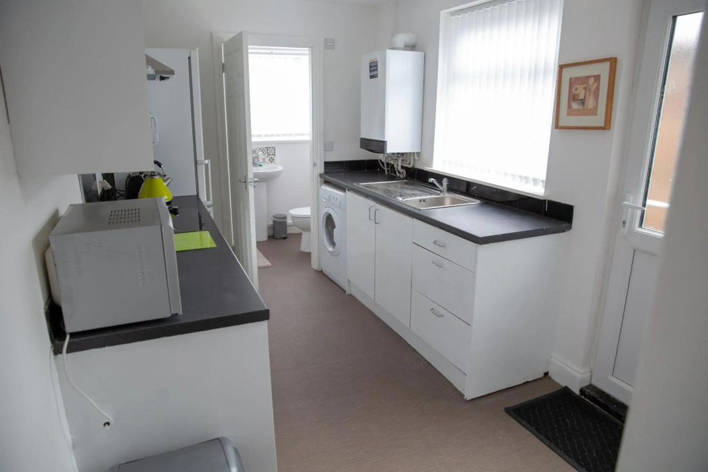 Alphalink Apartment