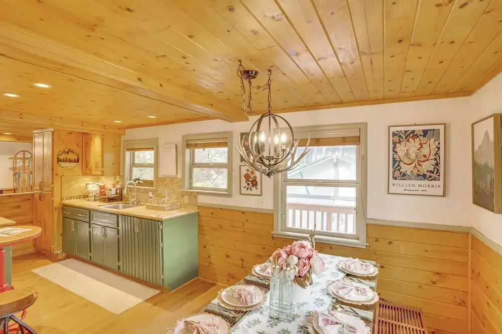 3 Mi to Snow Summit: Charming Home w/ Fenced Yard