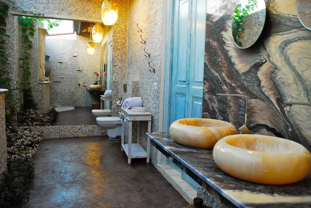 Villa With 3 Bedrooms in Kabupaten Badung, With Private Pool, Enclosed