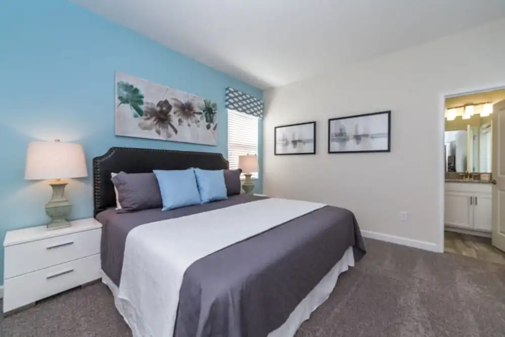 Cool and Modern 5 Bed 4 Ba Game Room Pool Spa 4724sh