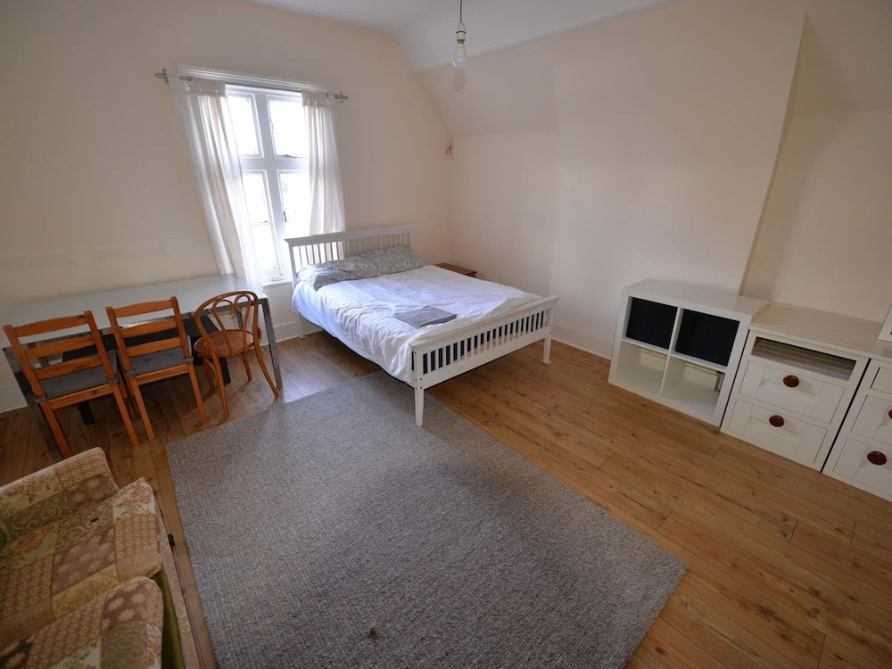 Charming Holiday Home in Leamington Spa Near Jephson Garden