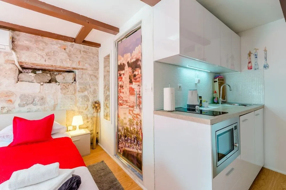 Studio Apartments sv. Duje