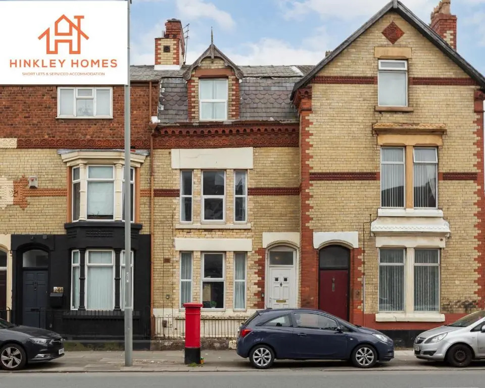 Stanley House - 7 doubles! - Parking! - City Links By Hinkley Homes Short Lets & Serviced Accommodation