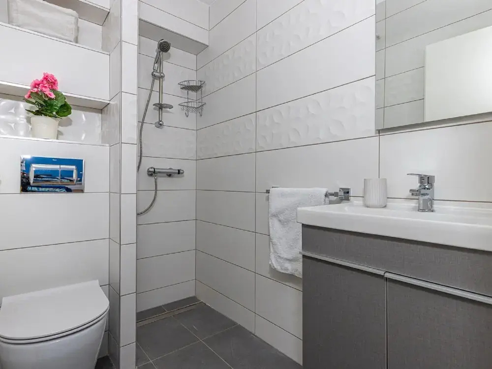 Luxurious Apartment in Dramalj with Swimming Pool