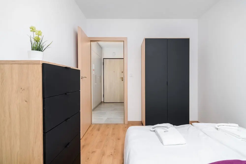 Wind Rose Apartments Wroclaw by Renters