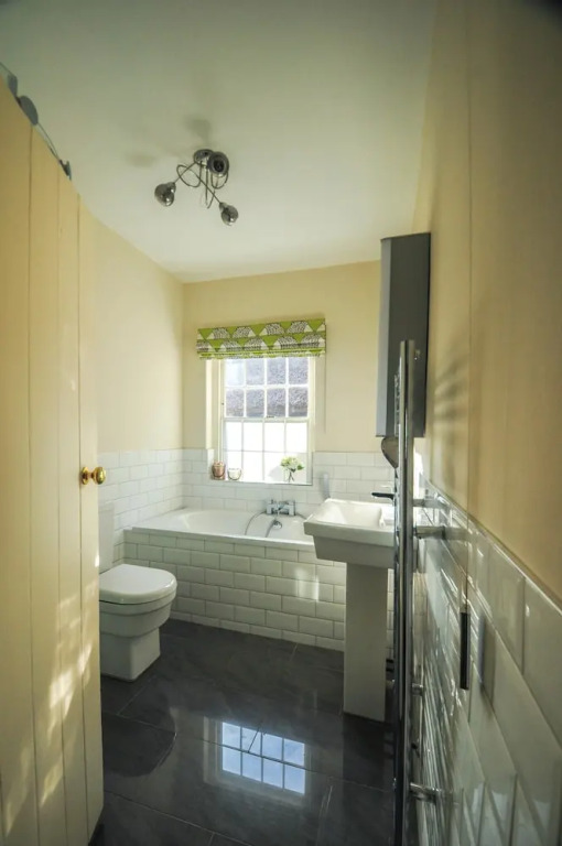Charming 3BD Home in Allestree Village