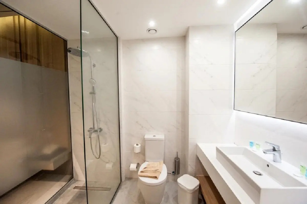 Piere - Anne Beach Hotel