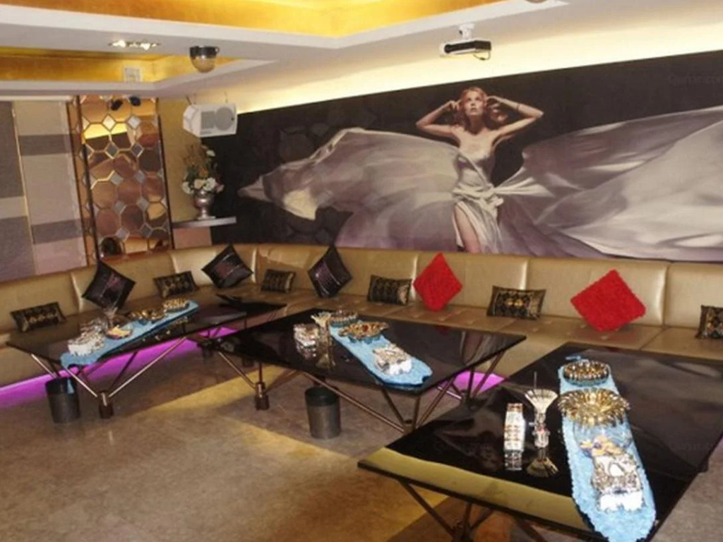 Zhuhai Paragon Holiday Hotel