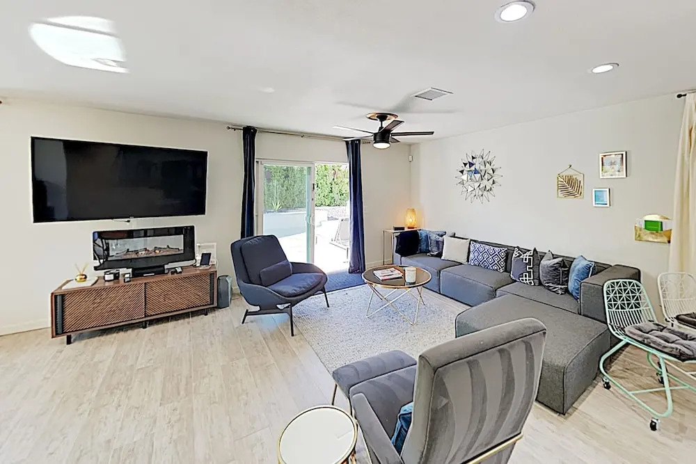 N Blando Home 2387 3 Bedrooms 2 Bathrooms Home