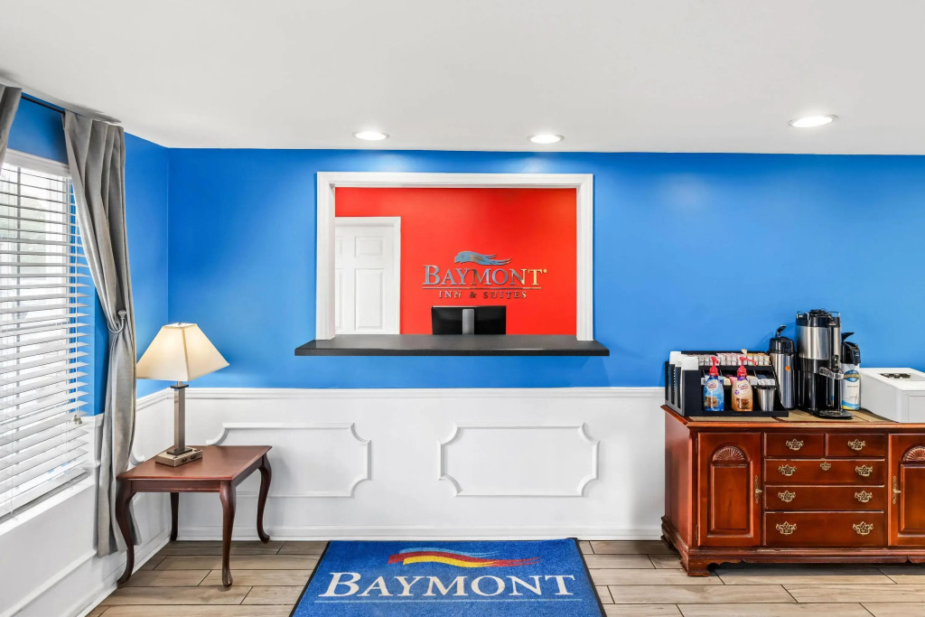 Baymont Inn and Suites - Forest City