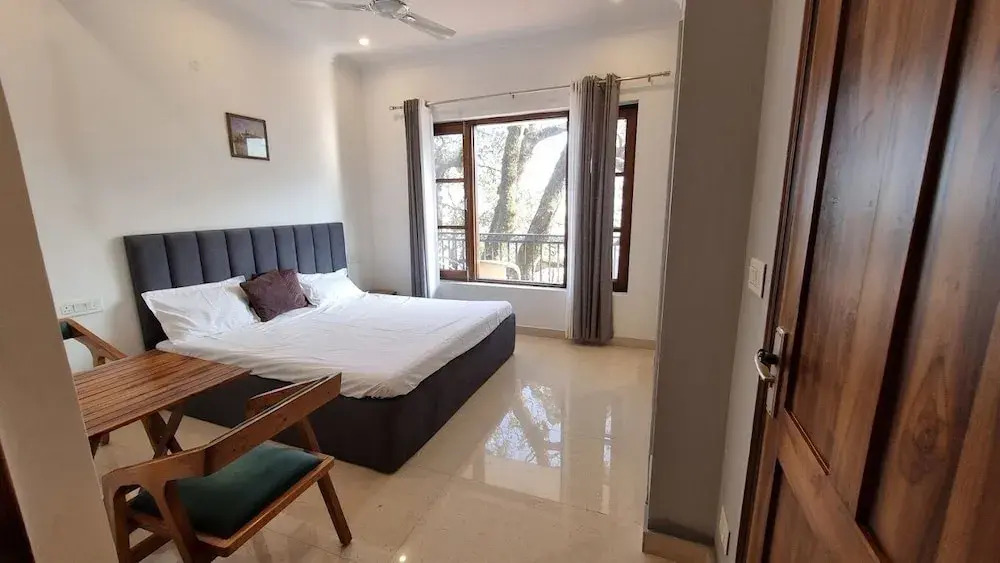 Sarins Mistville 4BHK Villa Mall Road