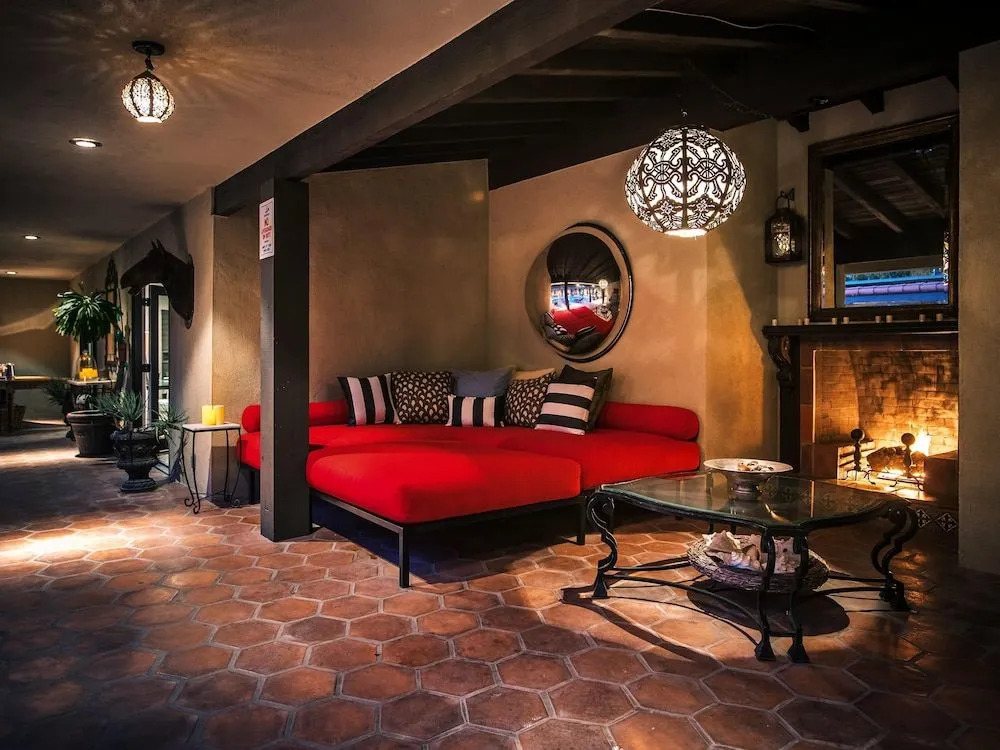 Villa Carmelita - The Sonny & Cher House