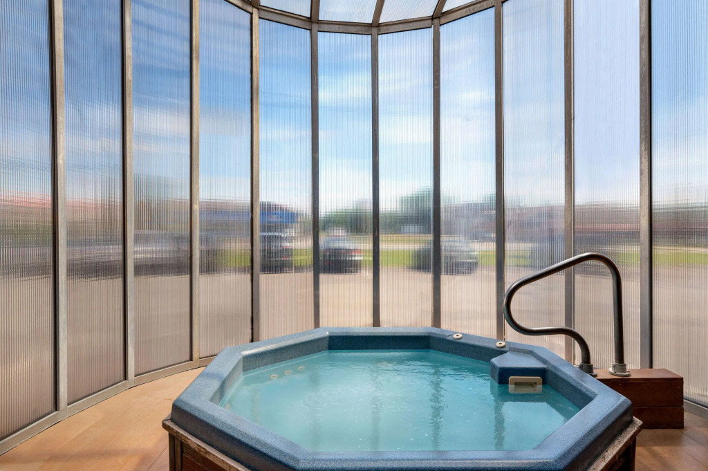 Days Inn by Wyndham Fredericton
