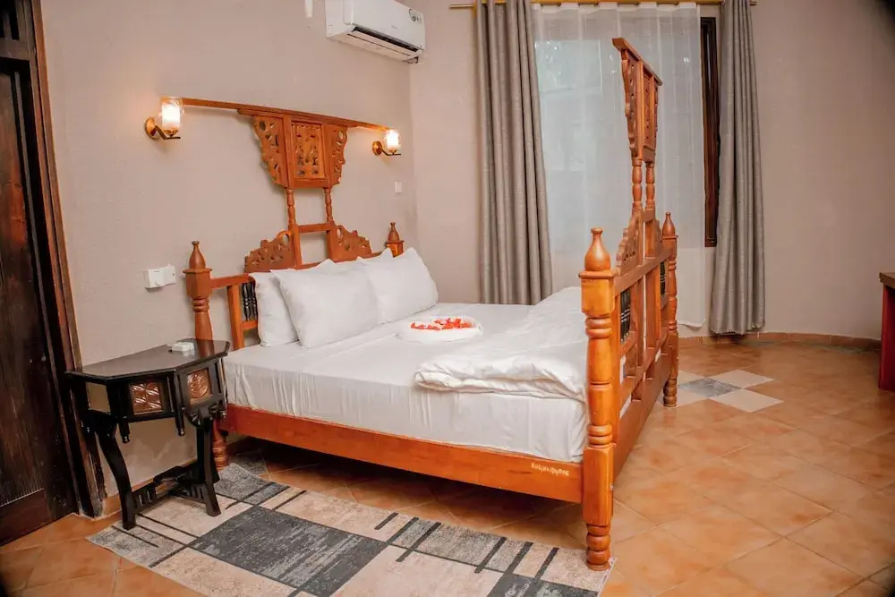 Serene Annex Hotel and Apartment