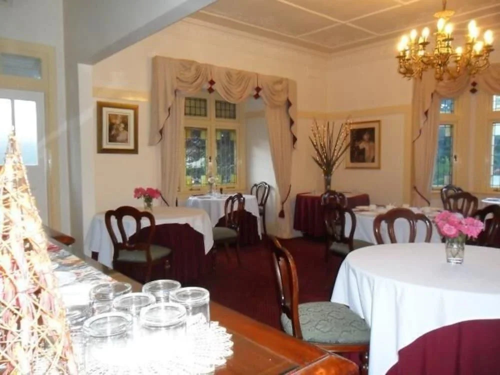 Lindsay House Guest House