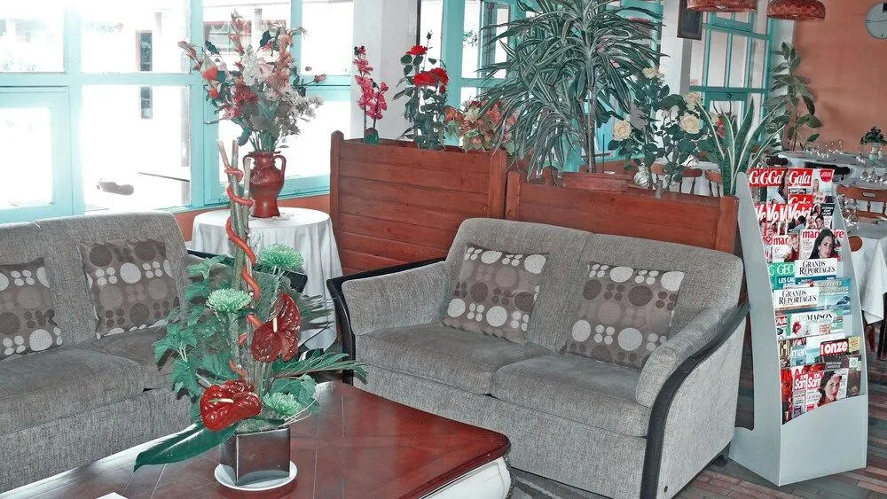 Hotel Restaurant Les Jardins DEpône