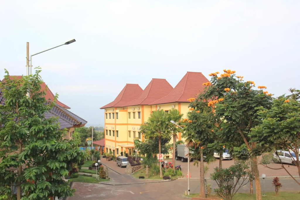 Ciptaningati Hotel