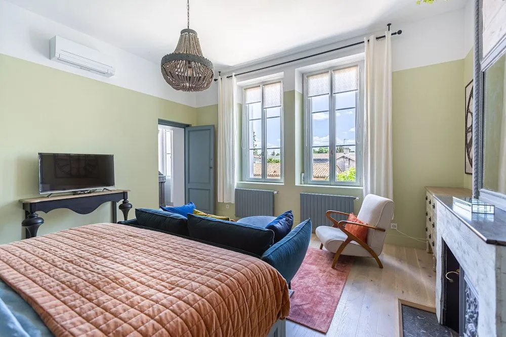 la maison, chambre dhôtes de charme et atelier dartiste, Libourne saint Emilion
