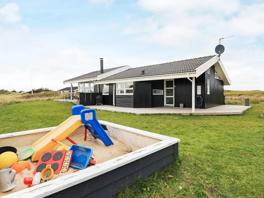 Serene Holiday Home in Hirtshals With Sauna