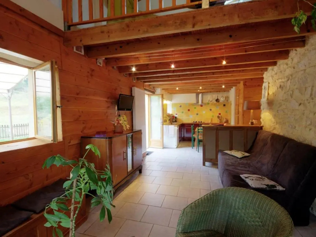 Gîte chaleureux avec spa et sauna, animaux admis - FR-1-496-23