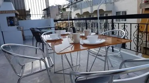 Maisonaitte-Athens Center, 4 BD, 2 BATH