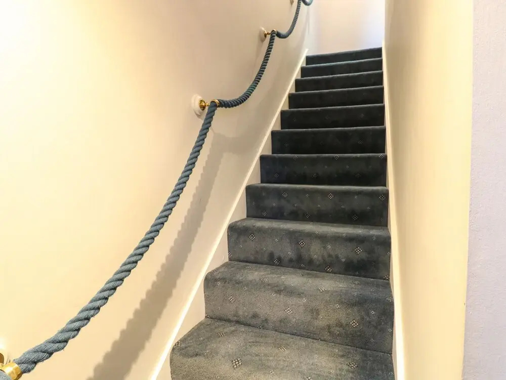 10 Old School Close